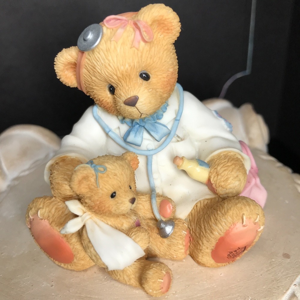 Cherished Teddies "Dr.Darlene Makebetter"